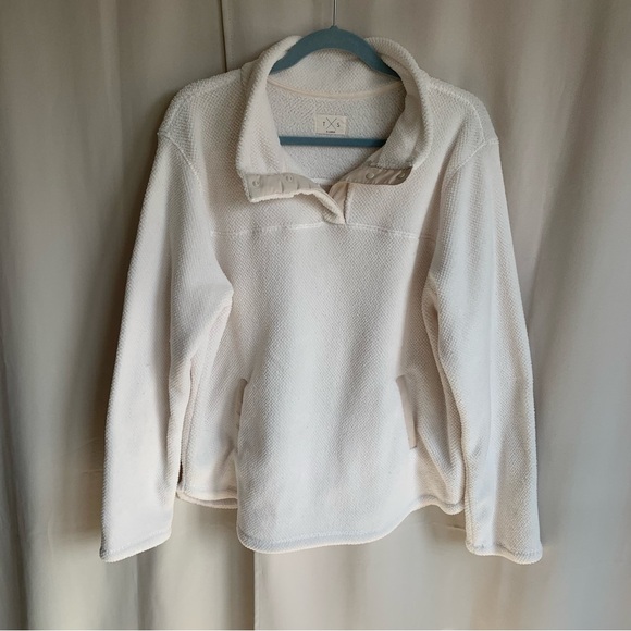 Fleece Pullover - Picture 2 of 8